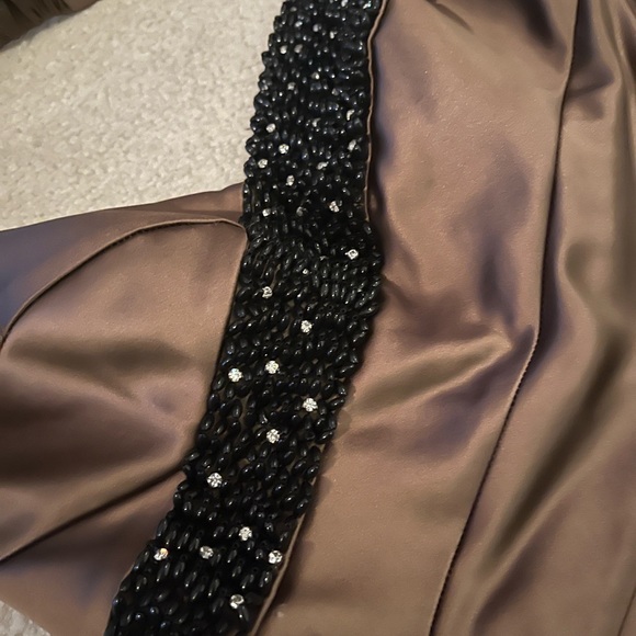 Dress - Picture 1 of 4